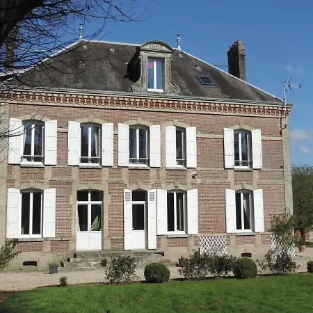 D'hotes De *
