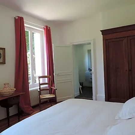 Oda ve Kahvaltı D'hotes De 3*