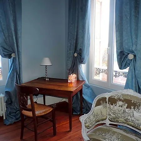 D'hotes De Oda ve Kahvaltı 3*
