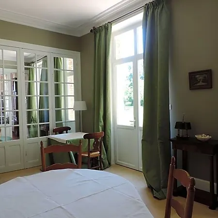 D'hotes De Oda ve Kahvaltı